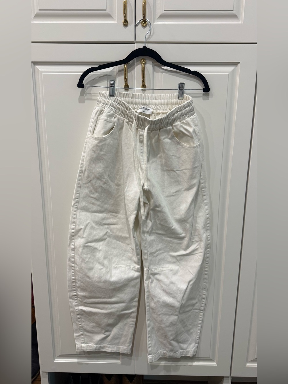 Lennon Pant in White Denim
LNA - Picture 2 of 4